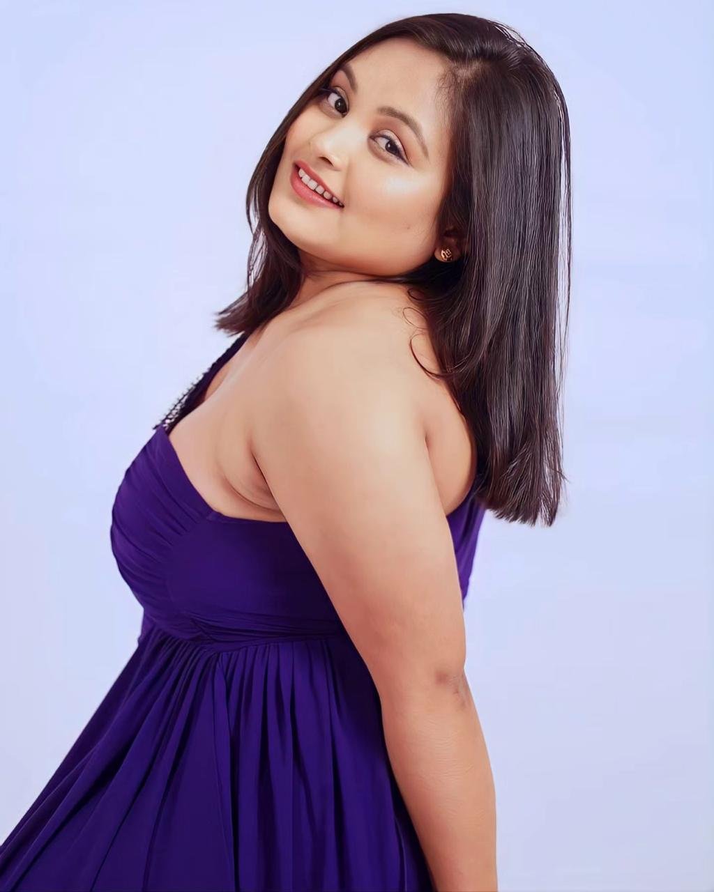 Mohini Singh - Love & War Contestant
